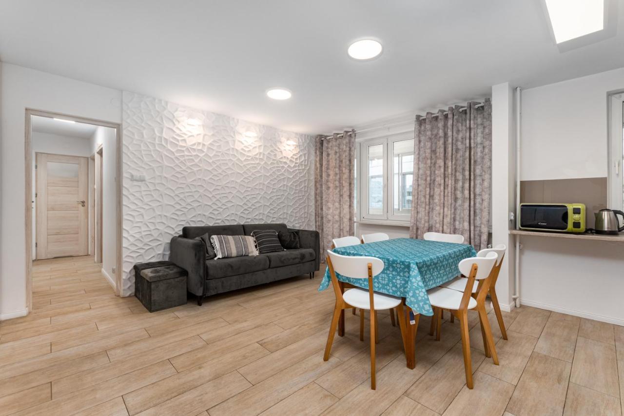 Emilii Plater 47 By Homeprime Warschau Buitenkant foto